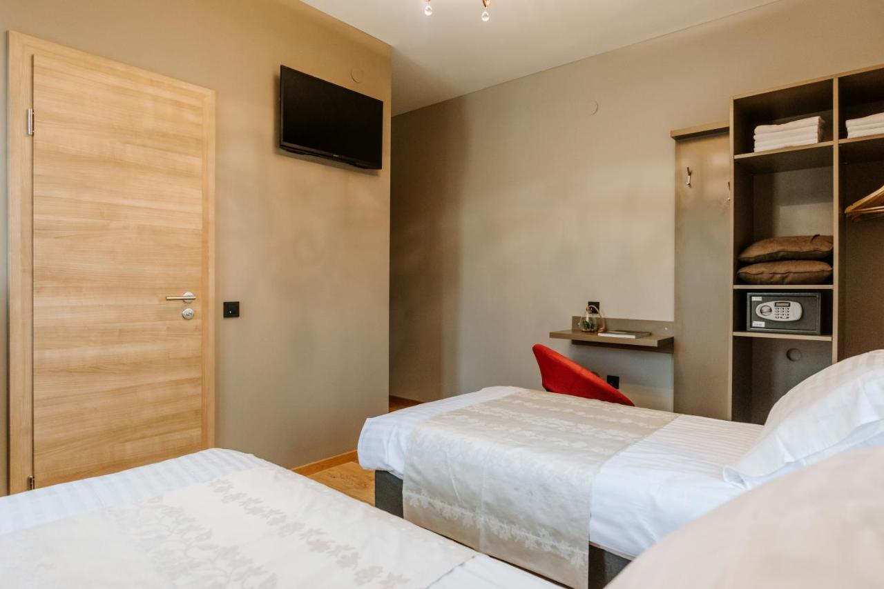 Rooms Verde Petrovče Esterno foto